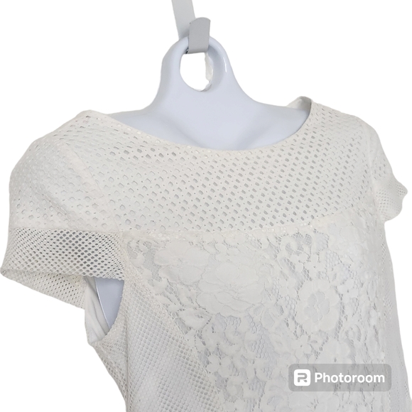 Betsey Johnson White Floral and Eyelet Lace Short Sleeve Fit and Flare Dress 8 - Picture 6 of 13